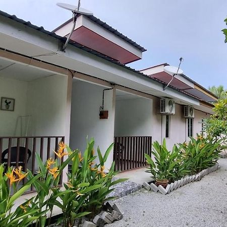 Bed and Breakfast Seven Stones Langkawi à Pantai Cenang  Extérieur photo